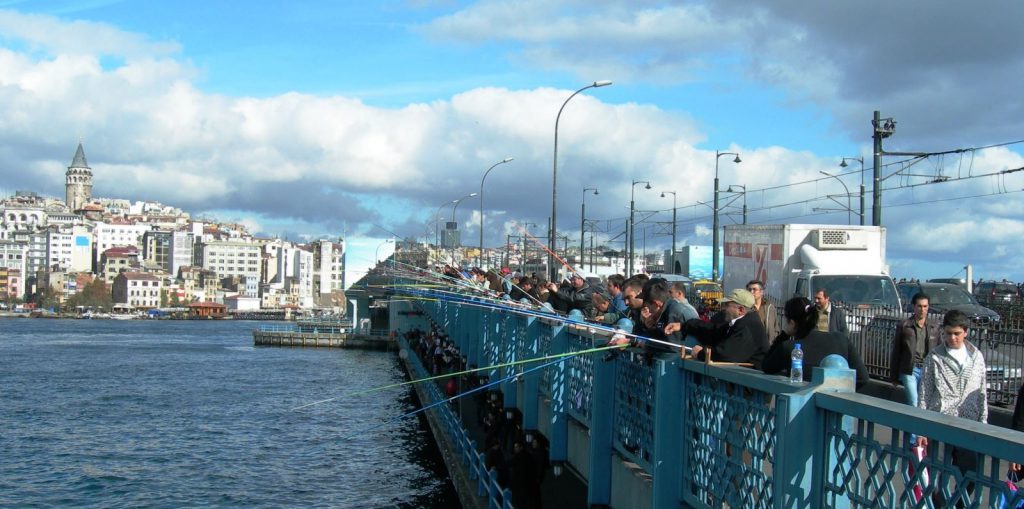 les pêcheurs du Pont de Galata Istanbul