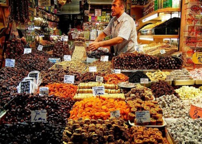 marche-aux-epices-spices-bazaar-istanbul-600x367