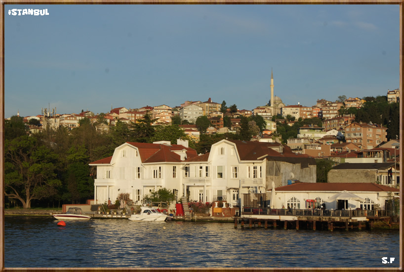 Promenade sur Bosphore à Istanbul, la croisière sur le Bosphore Istanbul